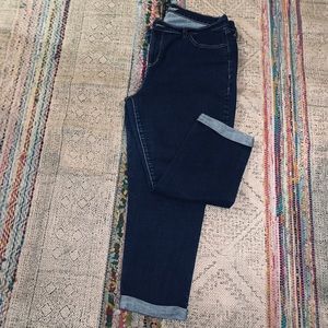 Old Navy cuffed Sweetheart Jeans